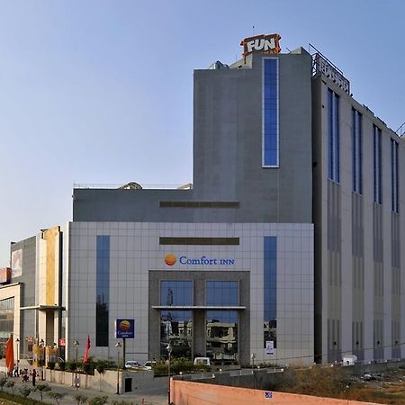 Comfort Inn Tulip Heights Bathinda Buitenkant foto