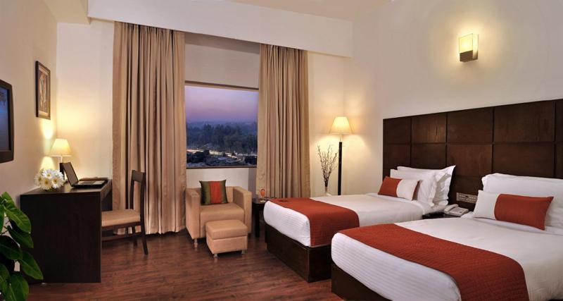 Comfort Inn Tulip Heights Bathinda Buitenkant foto